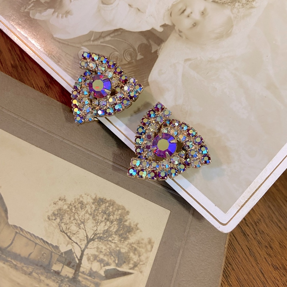 Vintage Unsigned Triangular Bypass Aurora Boreali… - image 6